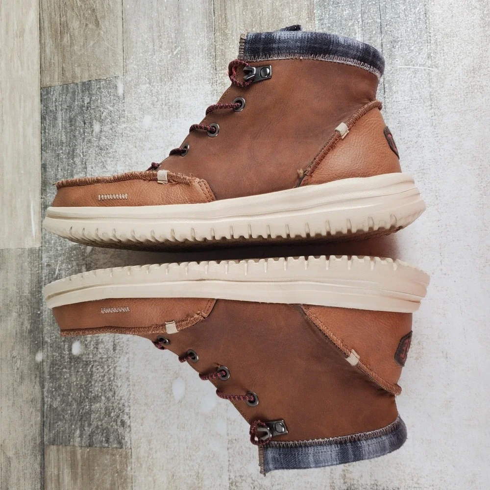 Hey Dude Bradley Classic Mens Boots Sz 8 Cognac Leather Round Moc Toe Lace Up